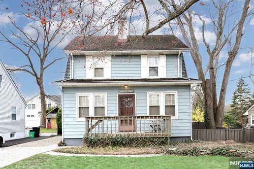 99 Beech St, Westwood, NJ, 07675-2835 | Card Image