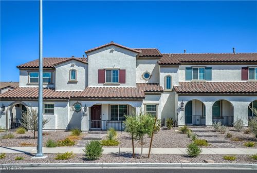 895 Jigglypuff Pl, Henderson, NV, 89011-5618 | Card Image
