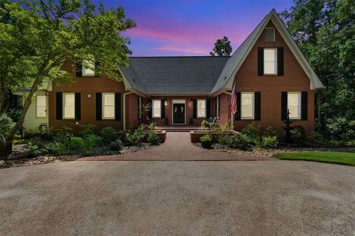 200 Waterford Falls Dr, Canton, GA, 30114-6881 | Card Image