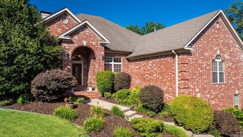 40 Belle River Cir, Maumelle, AR, 72113-7025 | Card Image