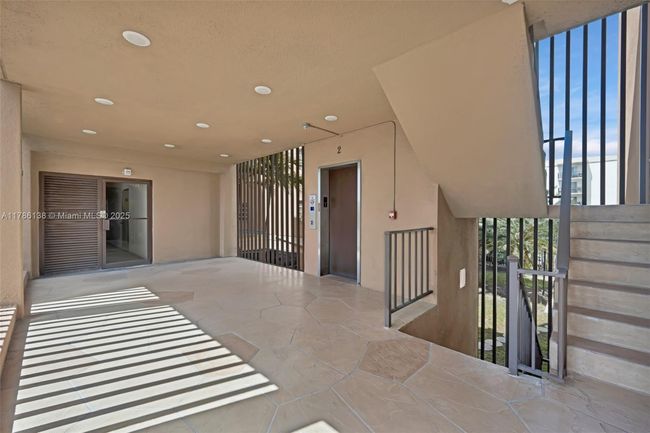 APT-207 - 4670 W 13 Th Ln, Condo with 3 bedrooms, 2 bathrooms and null parking in Hialeah FL | Image 21