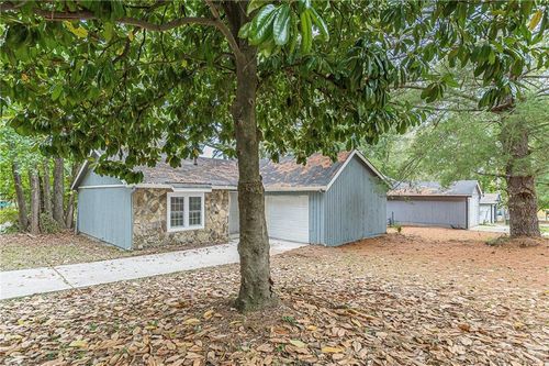 8685 Woodside Ln, Jonesboro, GA, 30238-4357 | Card Image