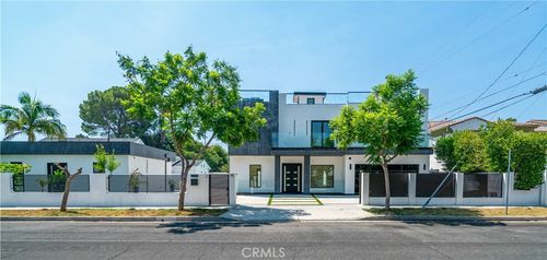 13838 Milbank St, Sherman Oaks, CA, 91423-3088 | Card Image