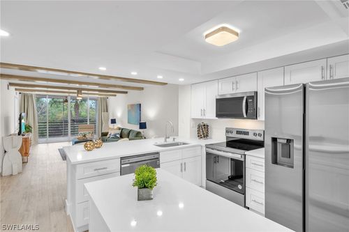 3204-15171 Cedarwood Ln, NAPLES, FL, 34110-8095 | Card Image