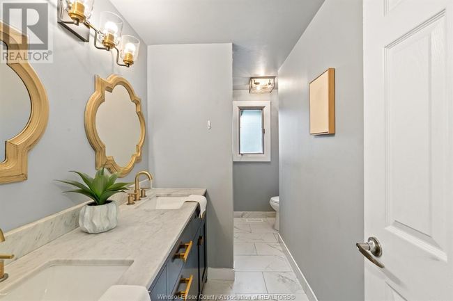 1361 Isabelle Pl, Home with 5 bedrooms, 2 bathrooms and null parking in Windsor ON | Image 23