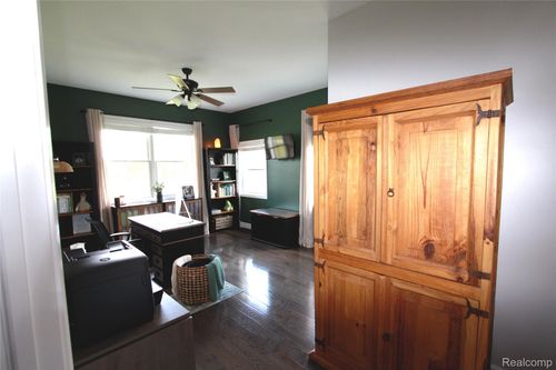 2679 W Sigler Rd, Carleton, MI, 48117-9577 | Card Image