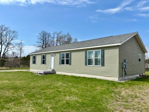 554 Ottawa Trl, Buckley, MI, 49620-9528 | Card Image