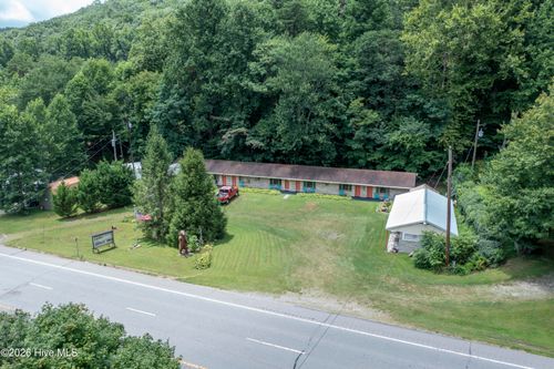 19853 W Us Highway 64, Murphy, NC, 28906-4338 | Card Image
