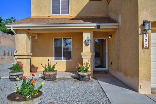 920 Colibri Ave Nw, Los Lunas, NM, 87031-7442 | Card Image