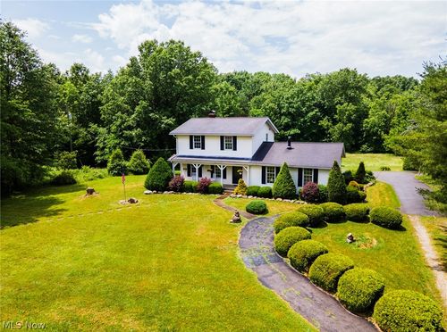 9710 Stratton Rd, Salem, OH, 44460-9640 | Card Image