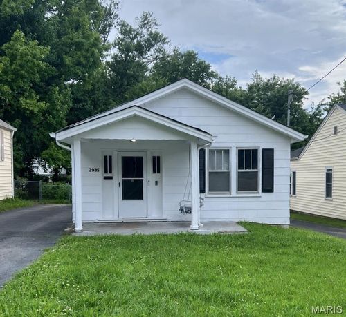 2935 Walton Rd, Overland, MO, 63114-4554 | Card Image