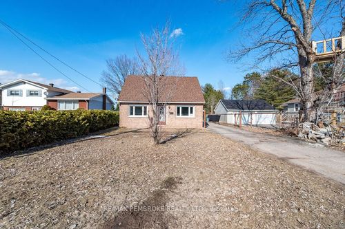 2849 Petawawa Boulevard, Petawawa, ON, K8H2K7 | Card Image