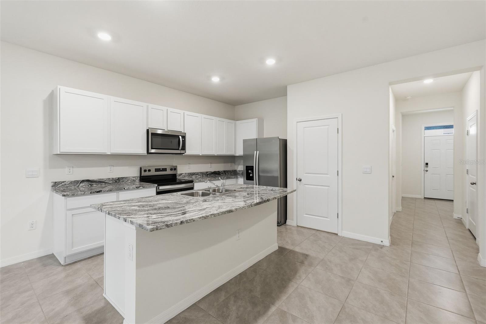 Residential in WIMAUMA 3