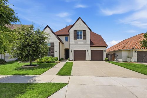 1713 Roundtree Circle E, Fort Worth, TX, 76008 | Card Image