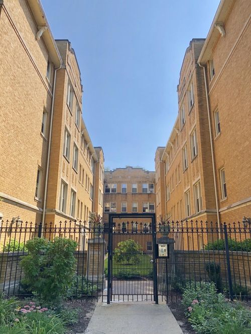 apt-1c-1359 W Greenleaf Ave, Chicago, IL, 60626-2923 | Card Image