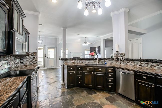 2015 Kangaroo Trl, House other with 4 bedrooms, 2 bathrooms and null parking in Harker Heights TX | Image 13