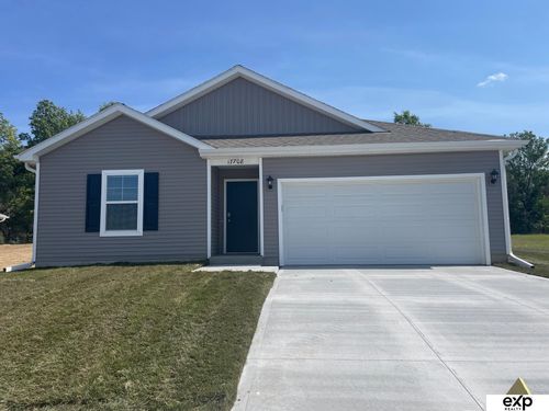 17708 Hampton Dr, Omaha, NE, 68136-2170 | Card Image