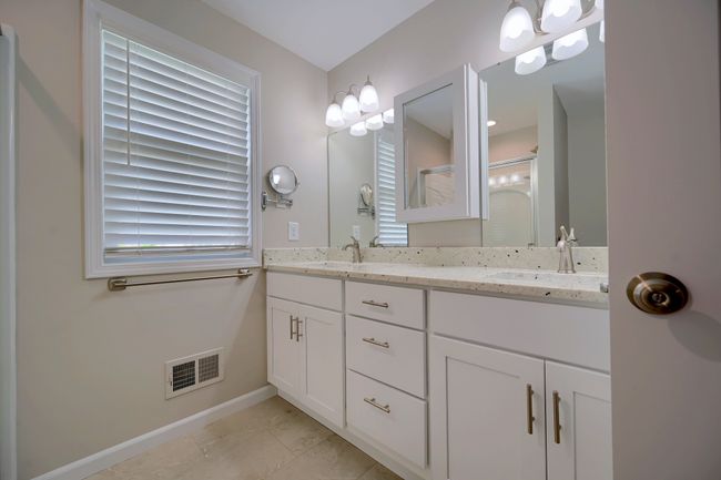000 Wisconsin Rd, House other with 4 bedrooms, 4 bathrooms and null parking in Troy MI | Image 15