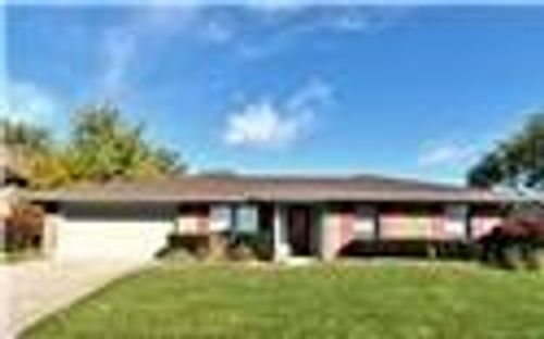 2113 Sir Lockesley Dr, Miamisburg, OH, 45342-2047 | Card Image