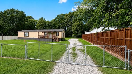 741 Waterfront Row, Quitman, TX, 75783-3611 | Card Image