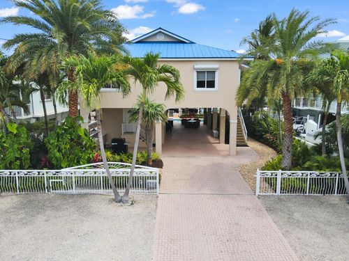 316 Woods Ave, Tavernier, FL, 33070-2259 | Card Image