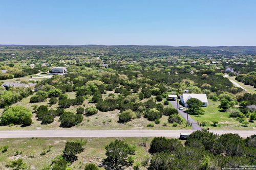 211 Rolling View Dr, Boerne, TX, 78006-7847 | Card Image
