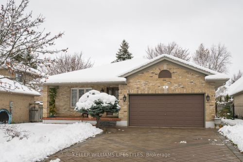 9 Toohey Lane, London, ON, N6G4Y2 | Card Image