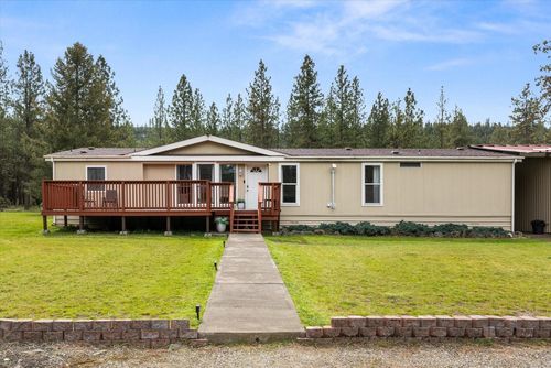 27711 W Long Lake Rd, Ford, WA, 99013-9500 | Card Image