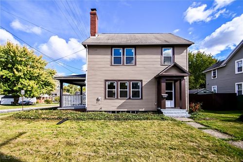 401 Madison St, Ravenna, OH, 44266-2621 | Card Image