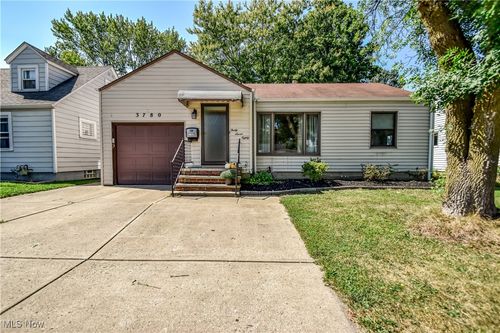 3780 E 364th St, Willoughby, OH, 44094-6317 | Card Image