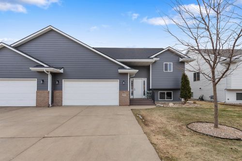 3703 W 93rd St Street, Sioux Falls, SD, 57108 | Card Image