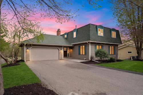 2910 Alvarado Lane N, Plymouth, MN, 55447 | Card Image