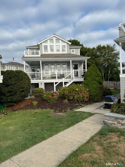 2 Miller St, Stonington, CT, 06378-1353 | Card Image