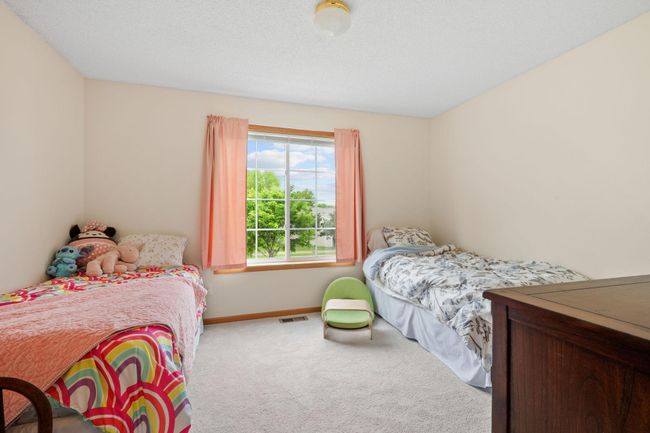 23-web-or-mls-11215 16th St NE-23.jpg | Image 17