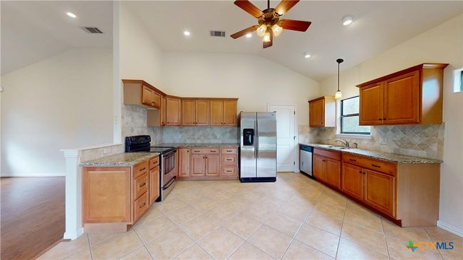 Kitchen | Image 14