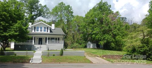 105 N Inman Ave, Bessemer City, NC, 28016-2201 | Card Image