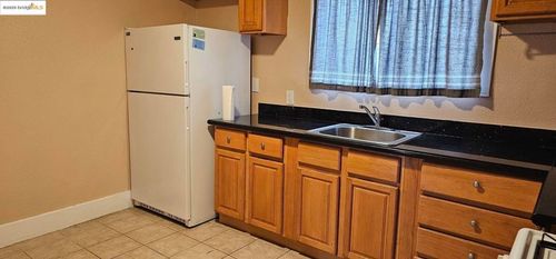 1305 66th St, Berkeley, CA, 94702-2617 | Card Image