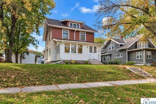 214 Broadway, Hanska, MN, 56041-7708 | Card Image