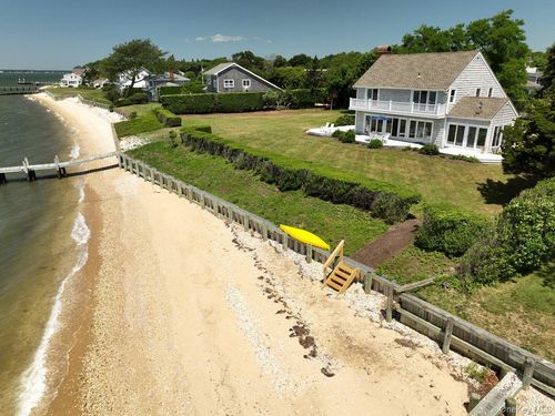 90 Peconic Ave, Shelter Is Ht, NY, 11965 | Card Image