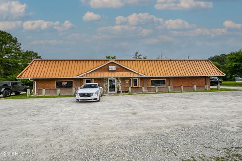 775 E Ocean Rd, Holly Ridge, NC, 28445-8713 | Card Image