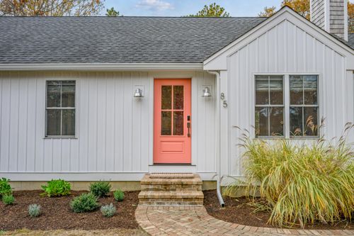 85 Kompass Dr, East Falmouth, MA, 02536-4635 | Card Image