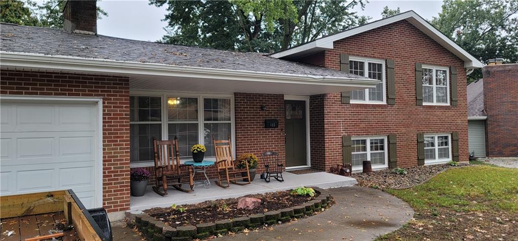 Pierson St, Excelsior Springs, MO 64024