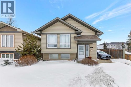 4727 18 St, Lloydminster, SK, S9V0Z7 | Card Image