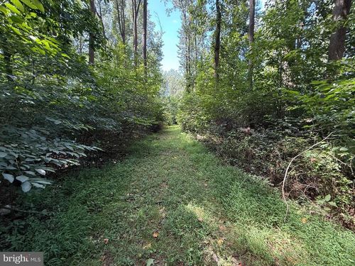 230 Rock Rd, HONEY BROOK, PA, 19344-1208 | Card Image