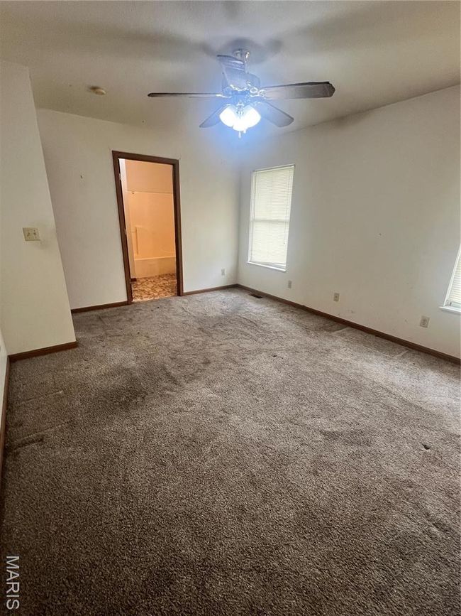 1114 S Main St, House other with 3 bedrooms, 2 bathrooms and 2 parking in Vandalia MO | Image 21