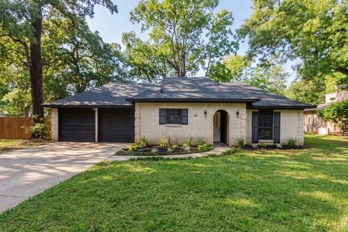 41 Artesia, Conroe, TX, 77304-2525 | Card Image