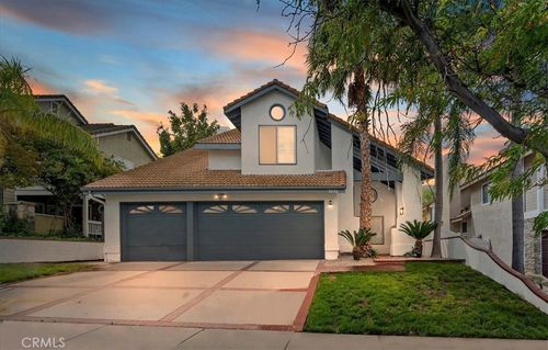 3356 Deaver Dr, Corona, CA, 92882-8900 | Card Image