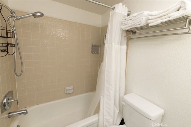 5 - 41764 Brownie Ln, Condo with 2 bedrooms, 2 bathrooms and 2 parking in Big Bear Lake CA | Image 10