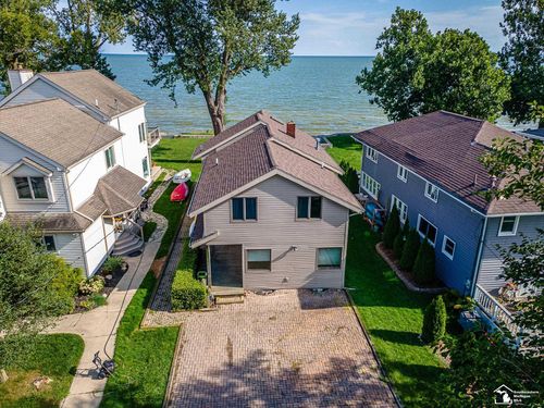 3360 Lakeshore Dr, Monroe, MI, 48162-4432 | Card Image