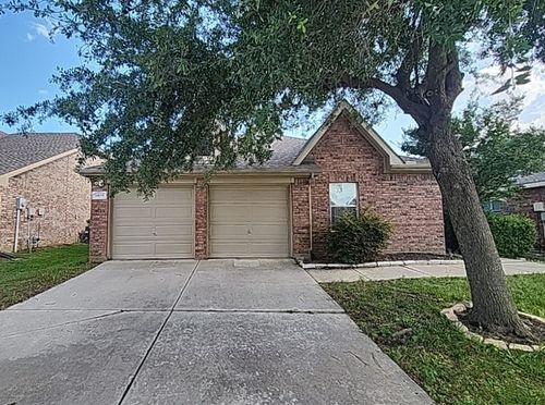 4876 Ambrosia Dr, Fort Worth, TX, 76244-7543 | Card Image